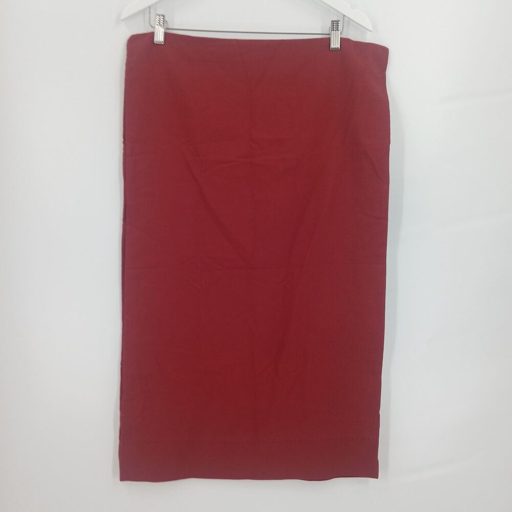 Vintage Cannon Royal Family Red Standard Pillowcases Pack of 2